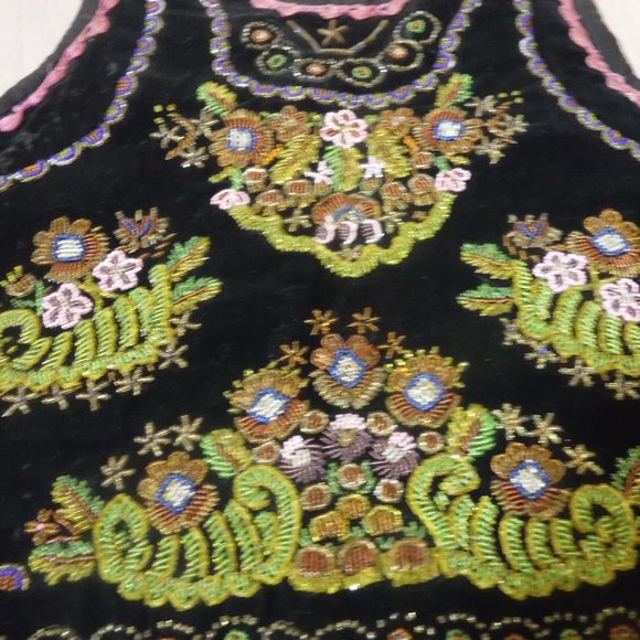 Antique Vintage Beaded Hungarian Vest, textile, garment, cultural art - Picture 6 of 16